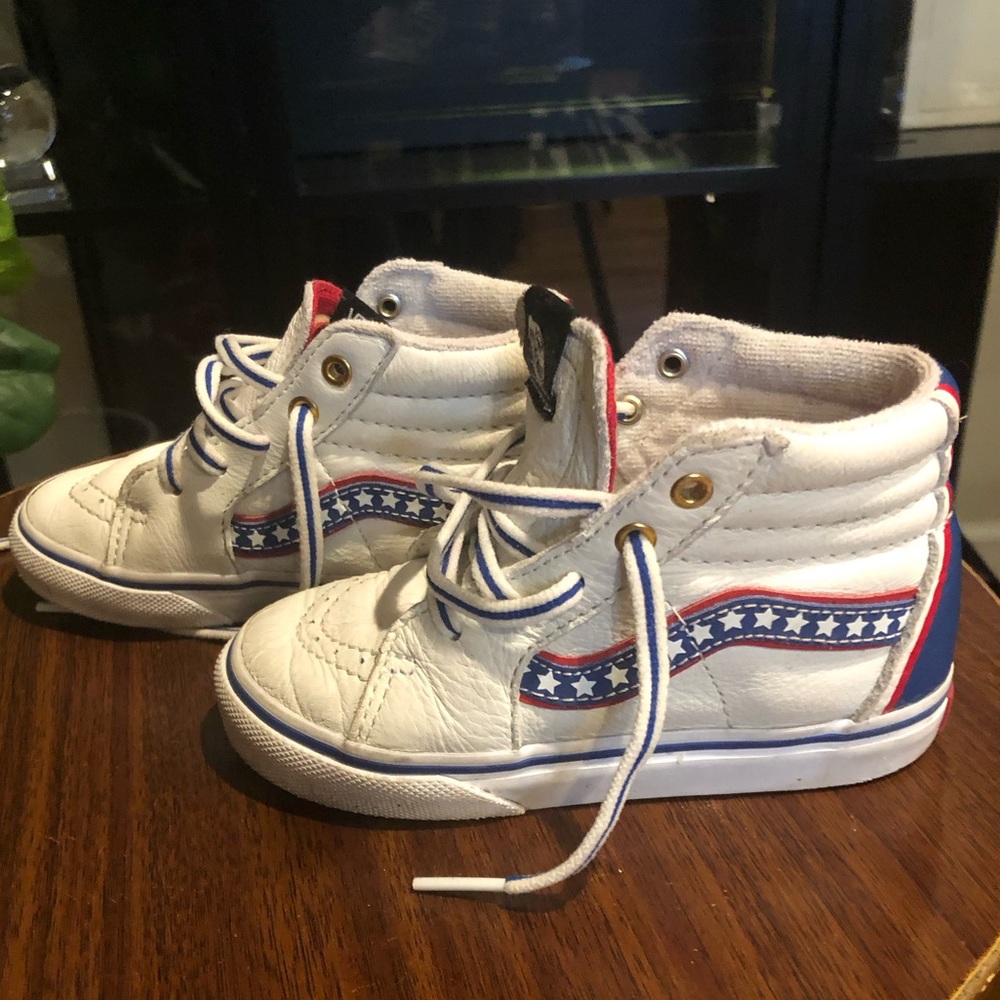VANS SK8 Hi Patriotic Stars Red White Blue Textured Leather Sneakers